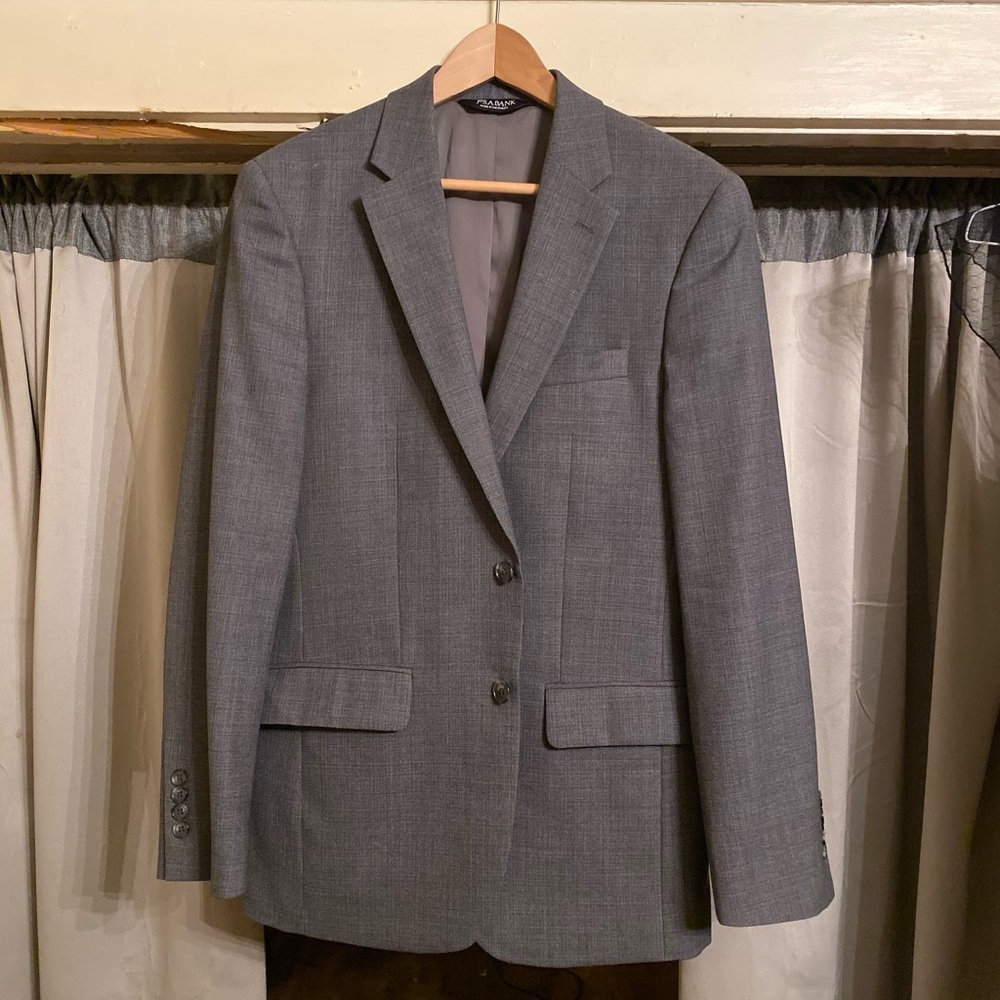 Grey textured slim fit sport coat